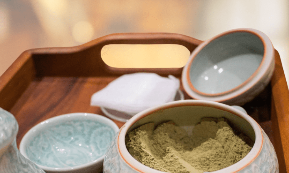 พอกยาเย็น